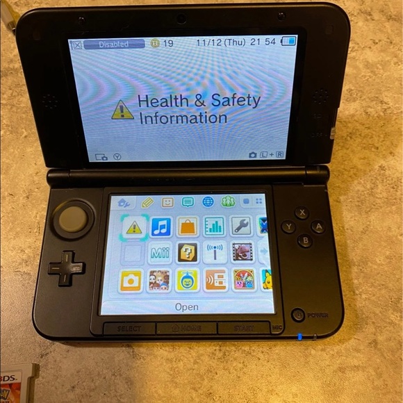 Nintendo 3DS XL. - Picture 7 of 12
